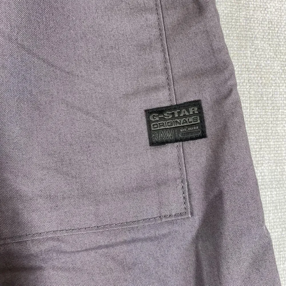 G-Star RAW Pants Mens 34x26 (Tag 34x30) Gray Pleated Work Chino Relaxed Tapered